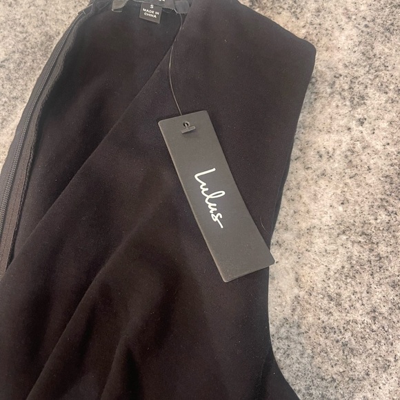 Lulu's Classic Black Mini cocktail Dress - Picture 6 of 8